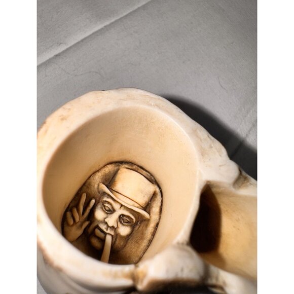 Harmony Kingdom Bulldog Figurine trinket box Hidden Compartment British Flag Det - Picture 4 of 10